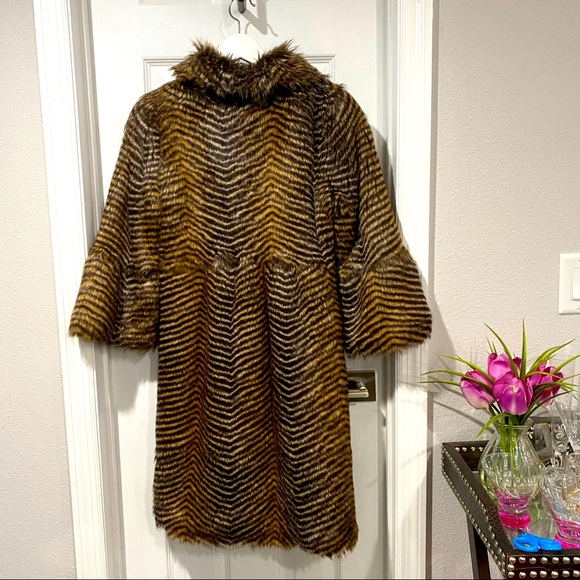 Willow & Clay Lux Faux Long Coat (Size S)🌹 - Picture 4 of 16